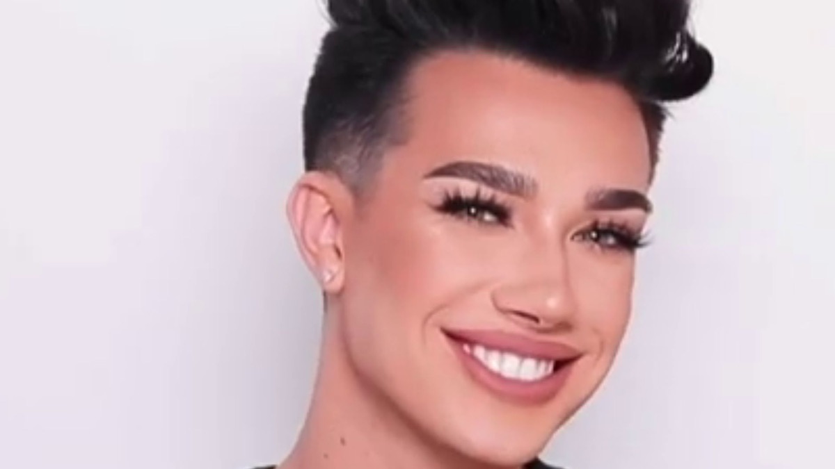 The 5 Biggest Beauty Influencers Everyone Loves