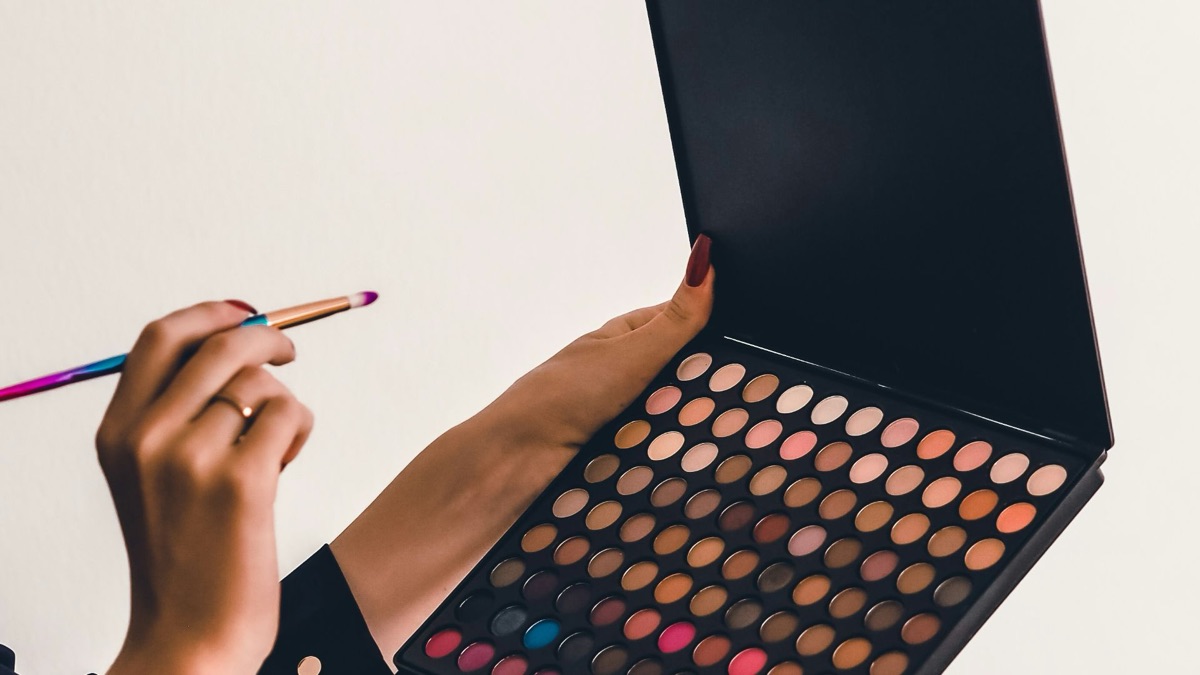 The 5 Biggest Beauty Influencers Everyone Loves
