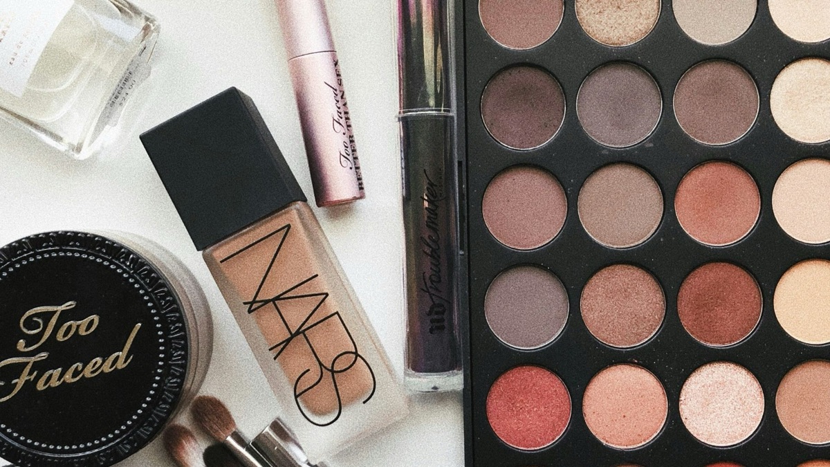 The 5 Biggest Beauty Influencers Everyone Loves
