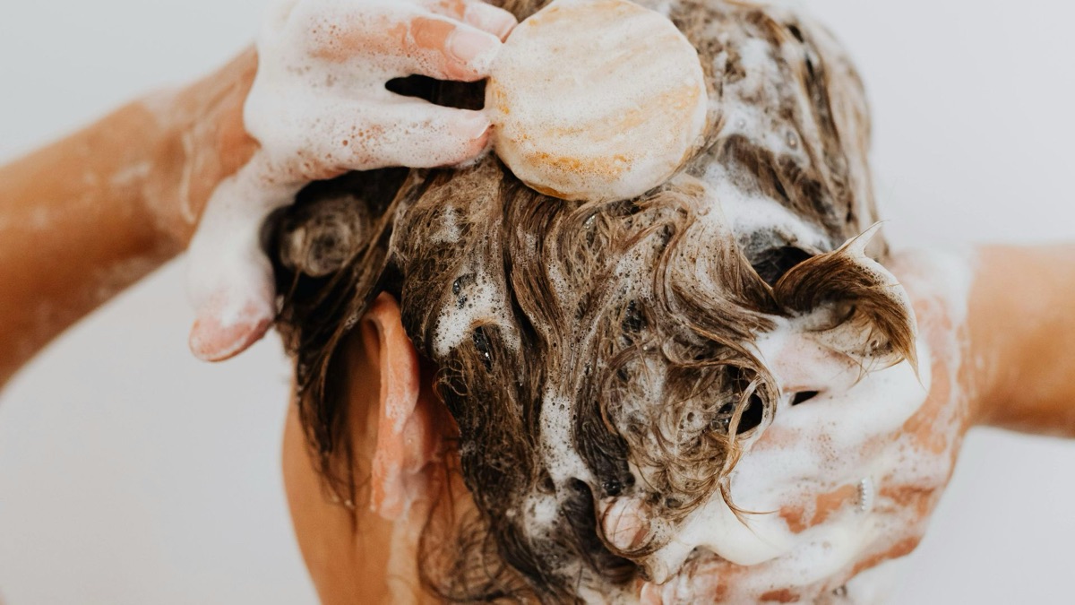 5 Ways You Unknowingly Damage Your Hair